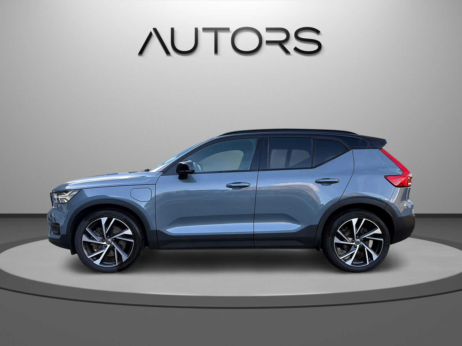 VOLVO XC40 T5 TwE R-Design DCT-image-3