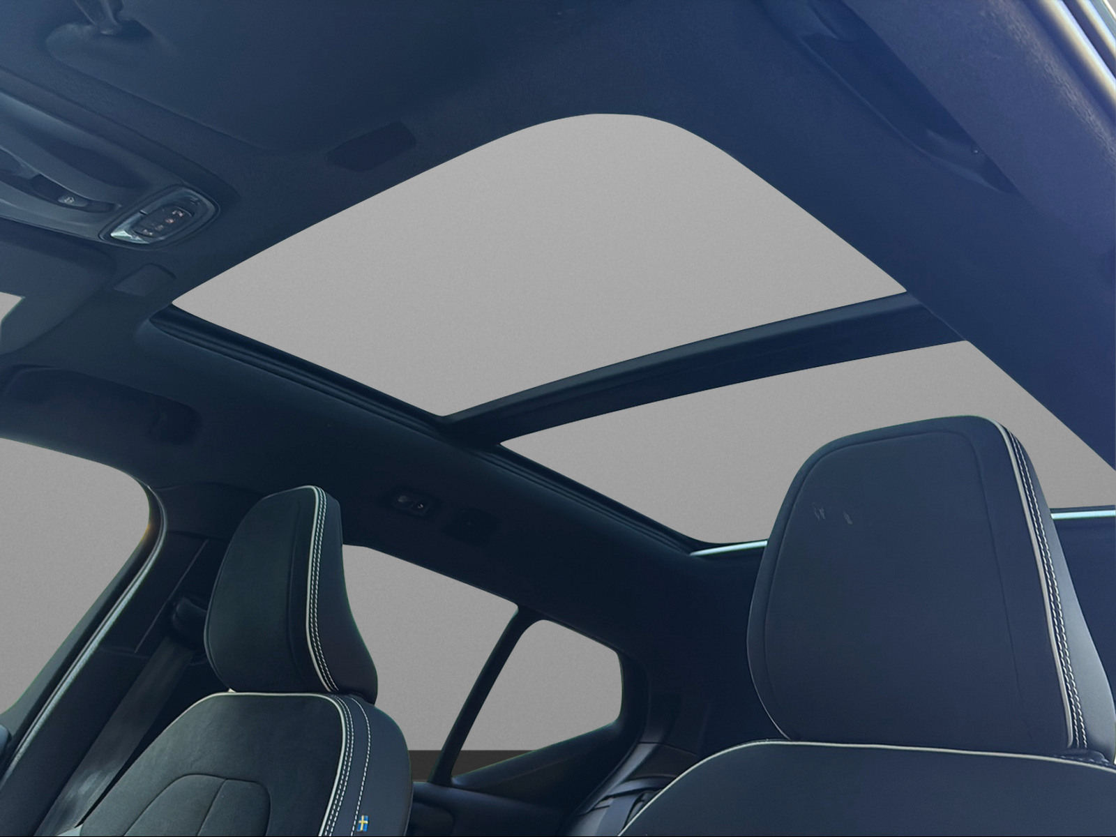 VOLVO XC40 T5 TwE R-Design DCT-image-12