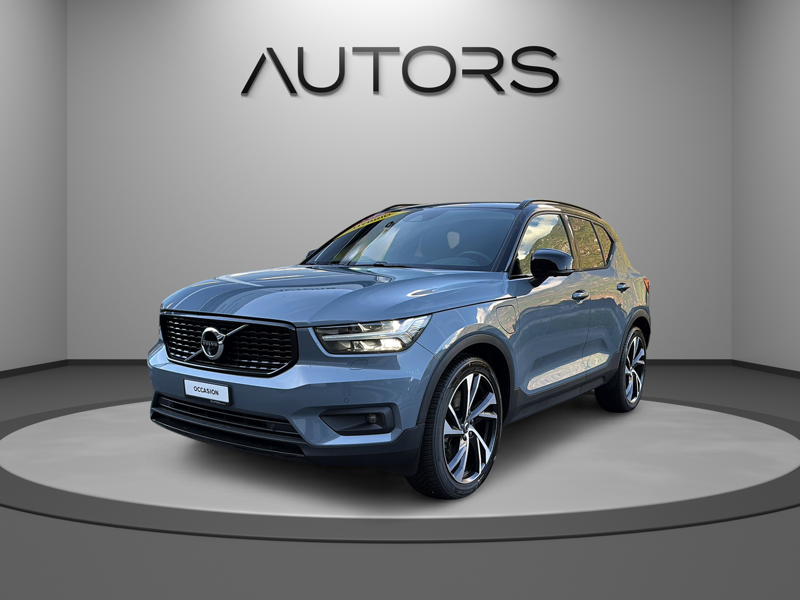 VOLVO XC40 T5 TwE R-Design DCT-image-0