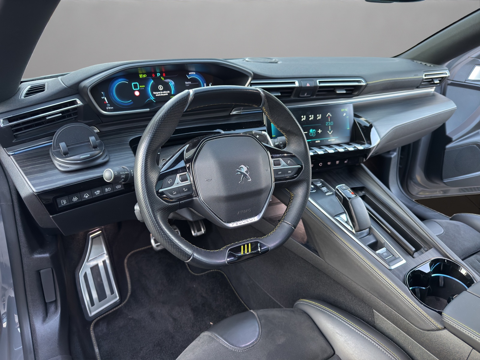 PEUGEOT 508 SW Hybrid4 360 e Sport Engineered-image-9