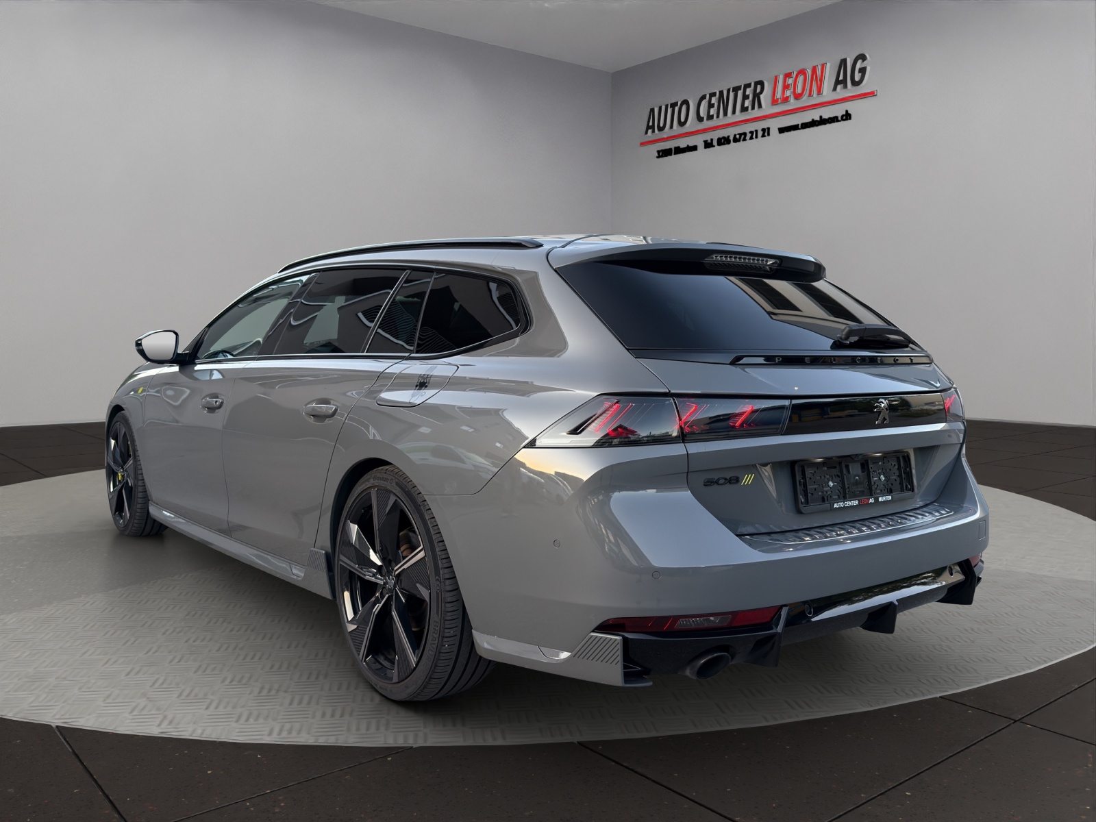 PEUGEOT 508 SW Hybrid4 360 e Sport Engineered-image-3