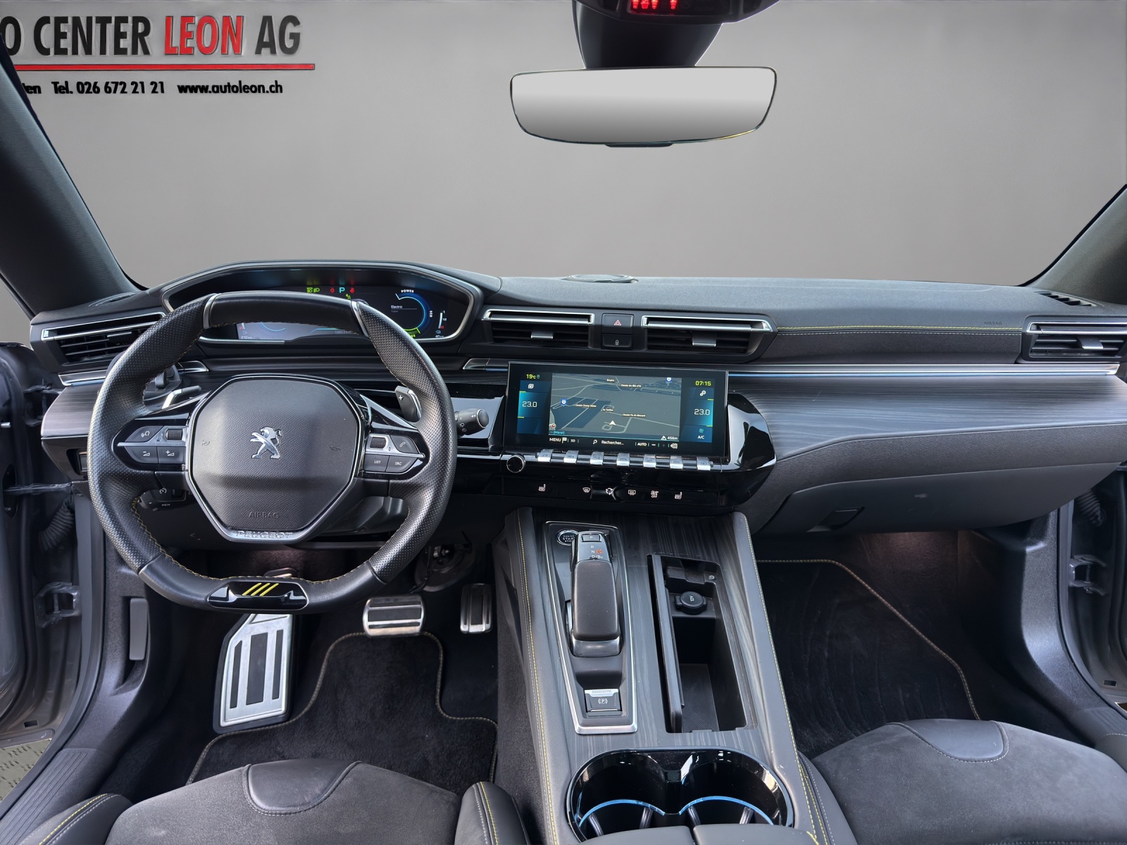 PEUGEOT 508 SW Hybrid4 360 e Sport Engineered-image-13