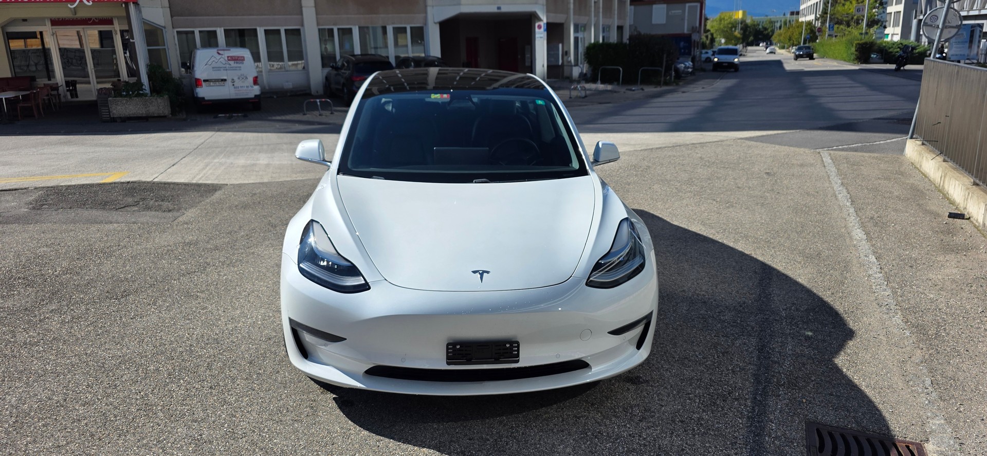 TESLA Performance D-image-2