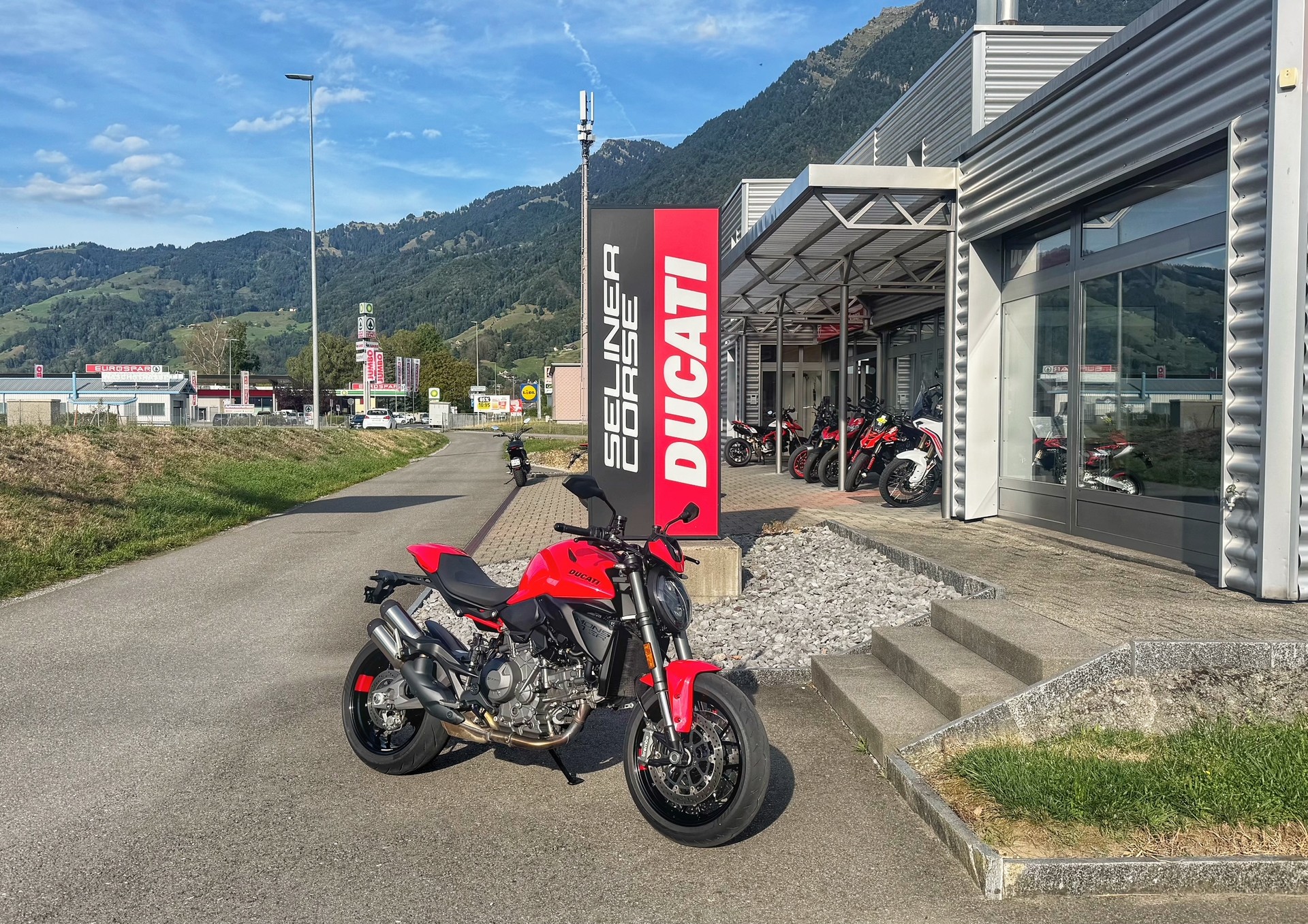 DUCATI Monster+ 890 (35kW)