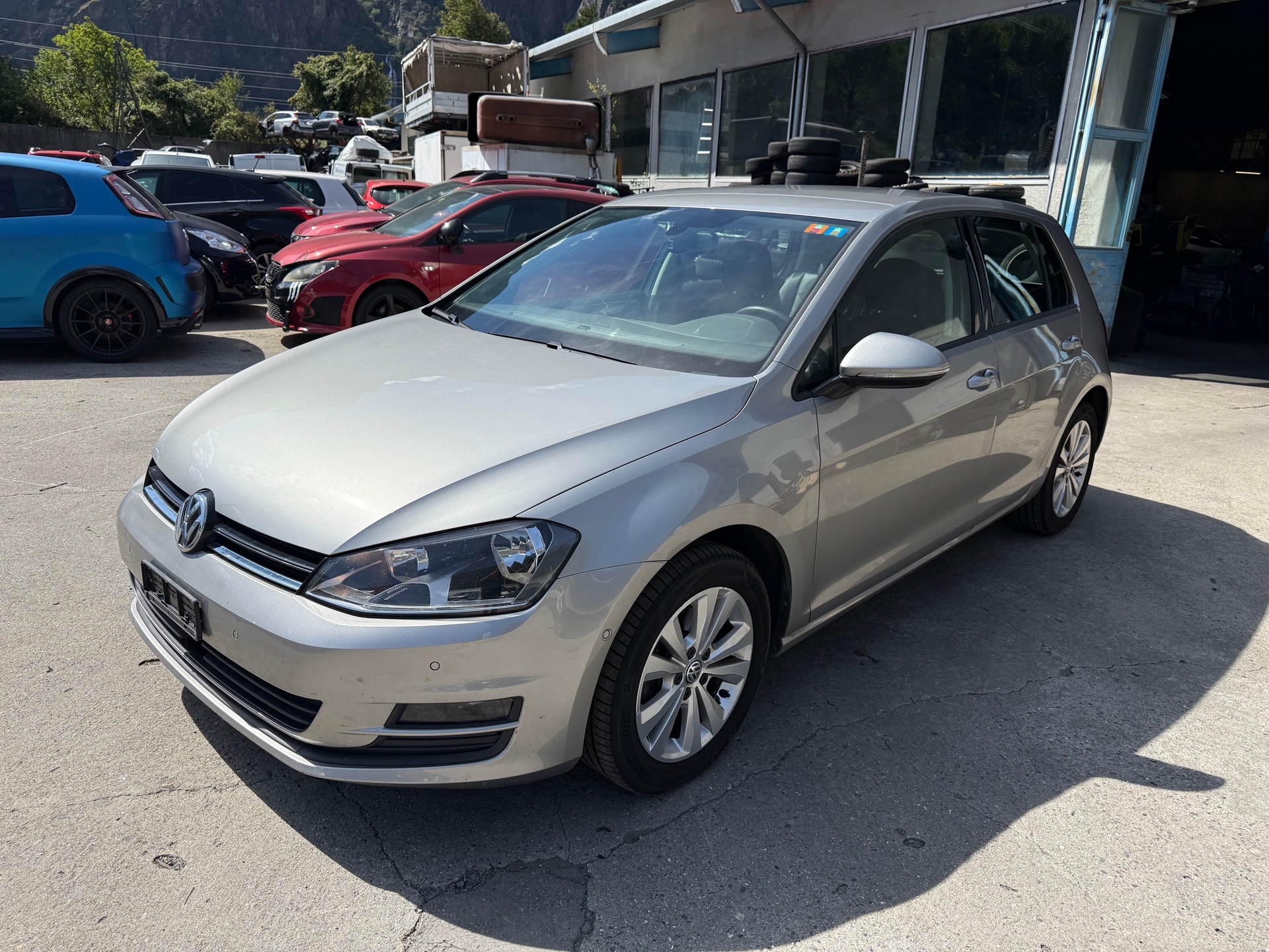 VW Golf 1.6 TDI Comfortline 4Motion-image-1