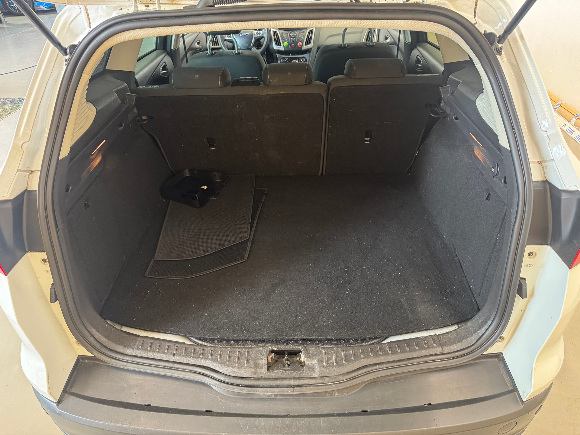 FORD Focus 1.0 SCTi Carving-image-17