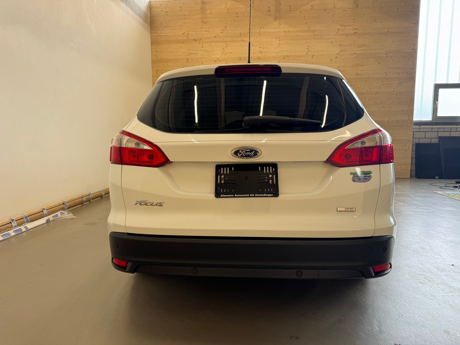 FORD Focus 1.0 SCTi Carving-image-3