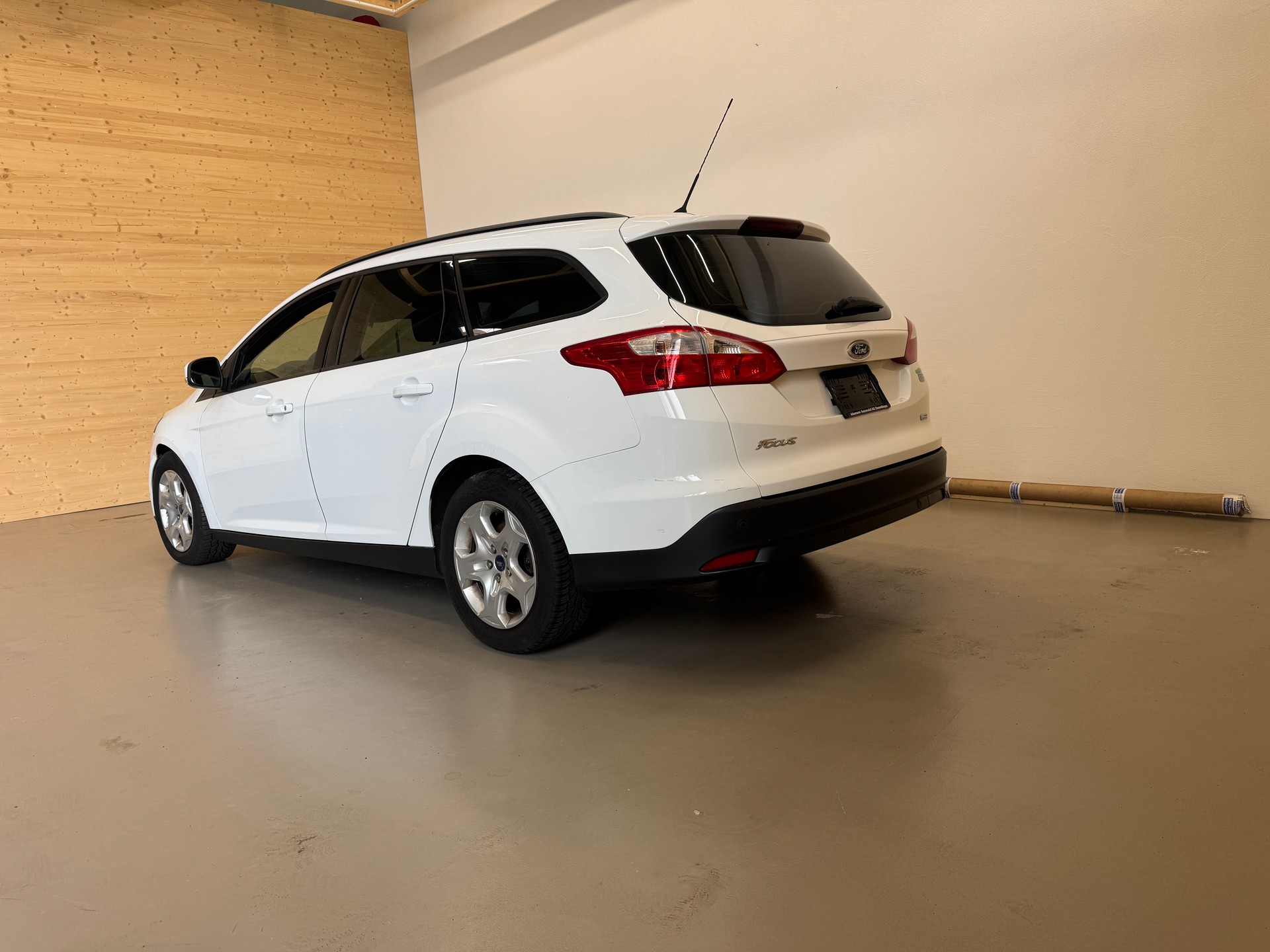 FORD Focus 1.0 SCTi Carving-image-4