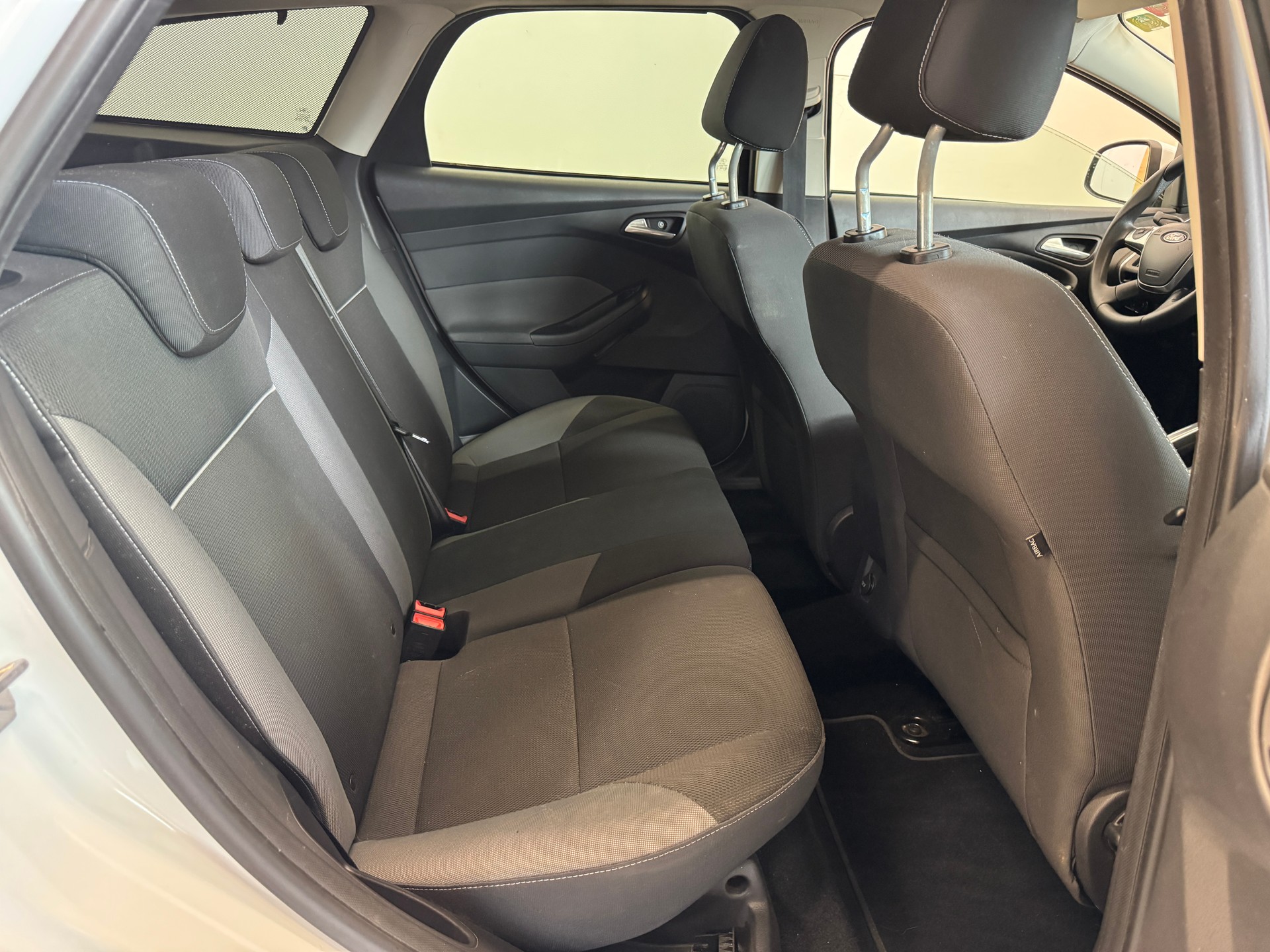 FORD Focus 1.0 SCTi Carving-image-16