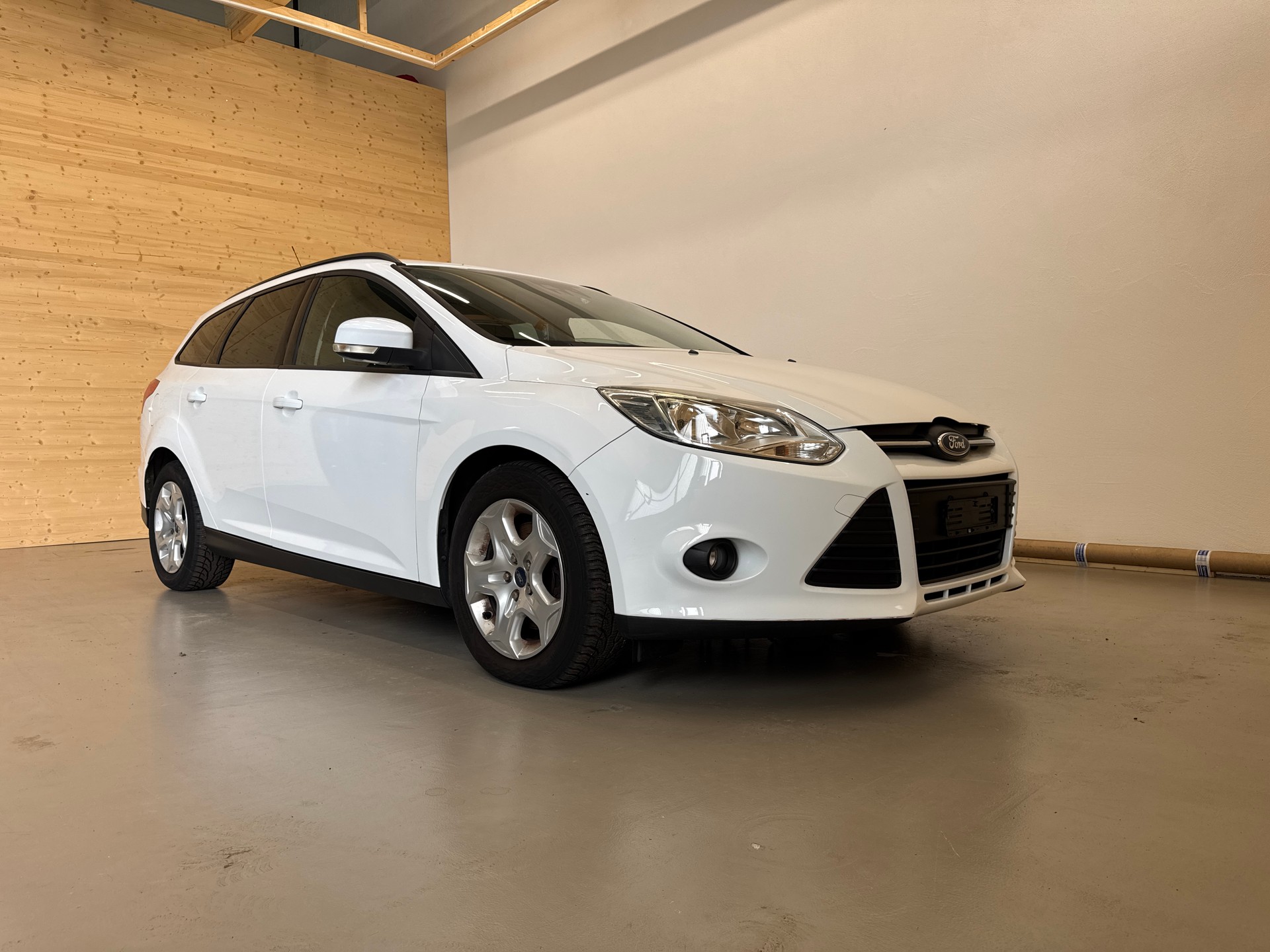 FORD Focus 1.0 SCTi Carving-image-0