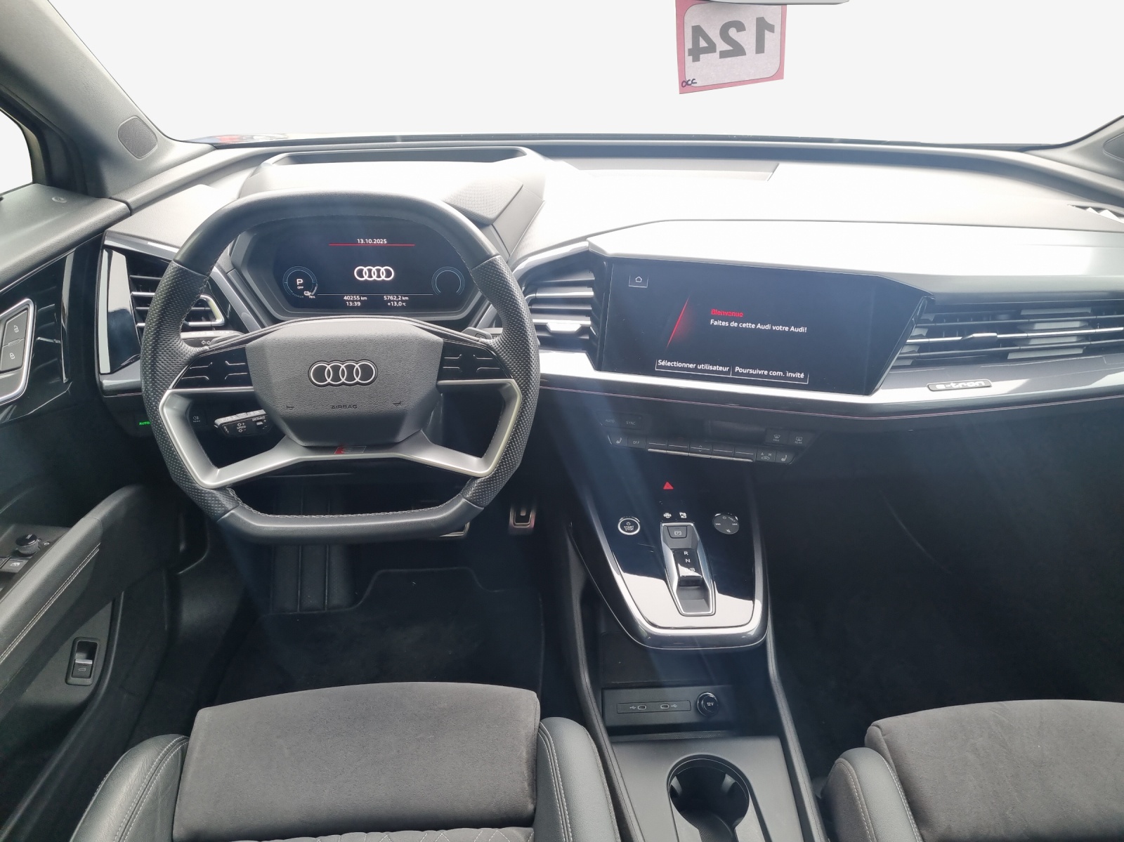 AUDI Q4 e-tron 45 quattro-image-9