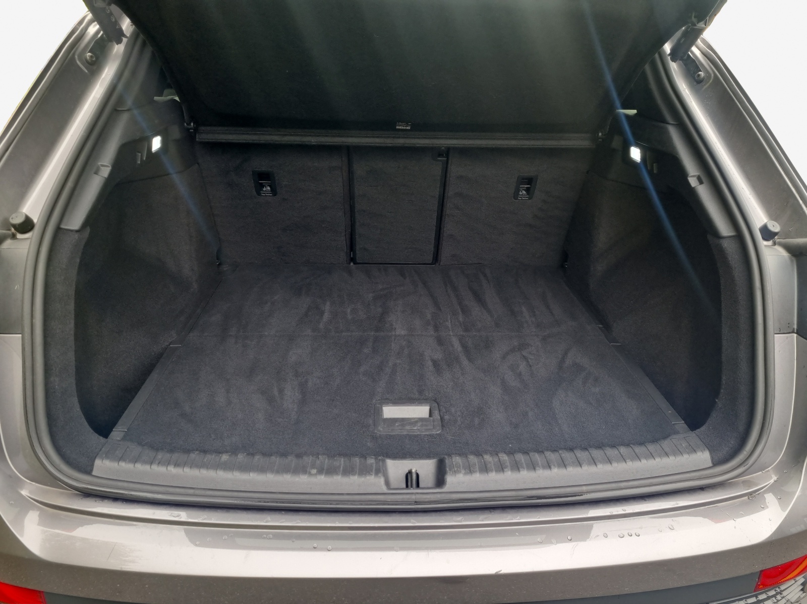 AUDI Q4 e-tron 45 quattro-image-13