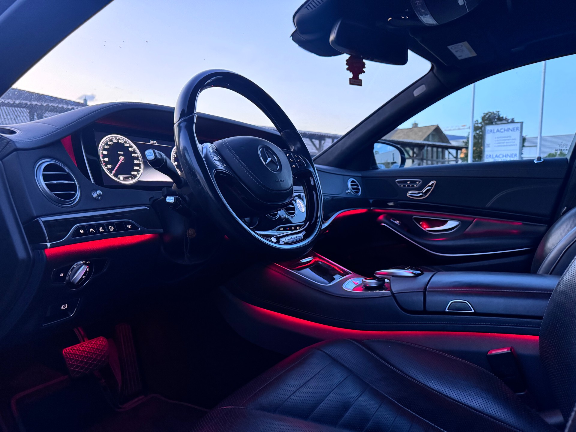 MERCEDES-BENZ S 300 L BlueTEC Hybrid 7G-Tronic-image-12