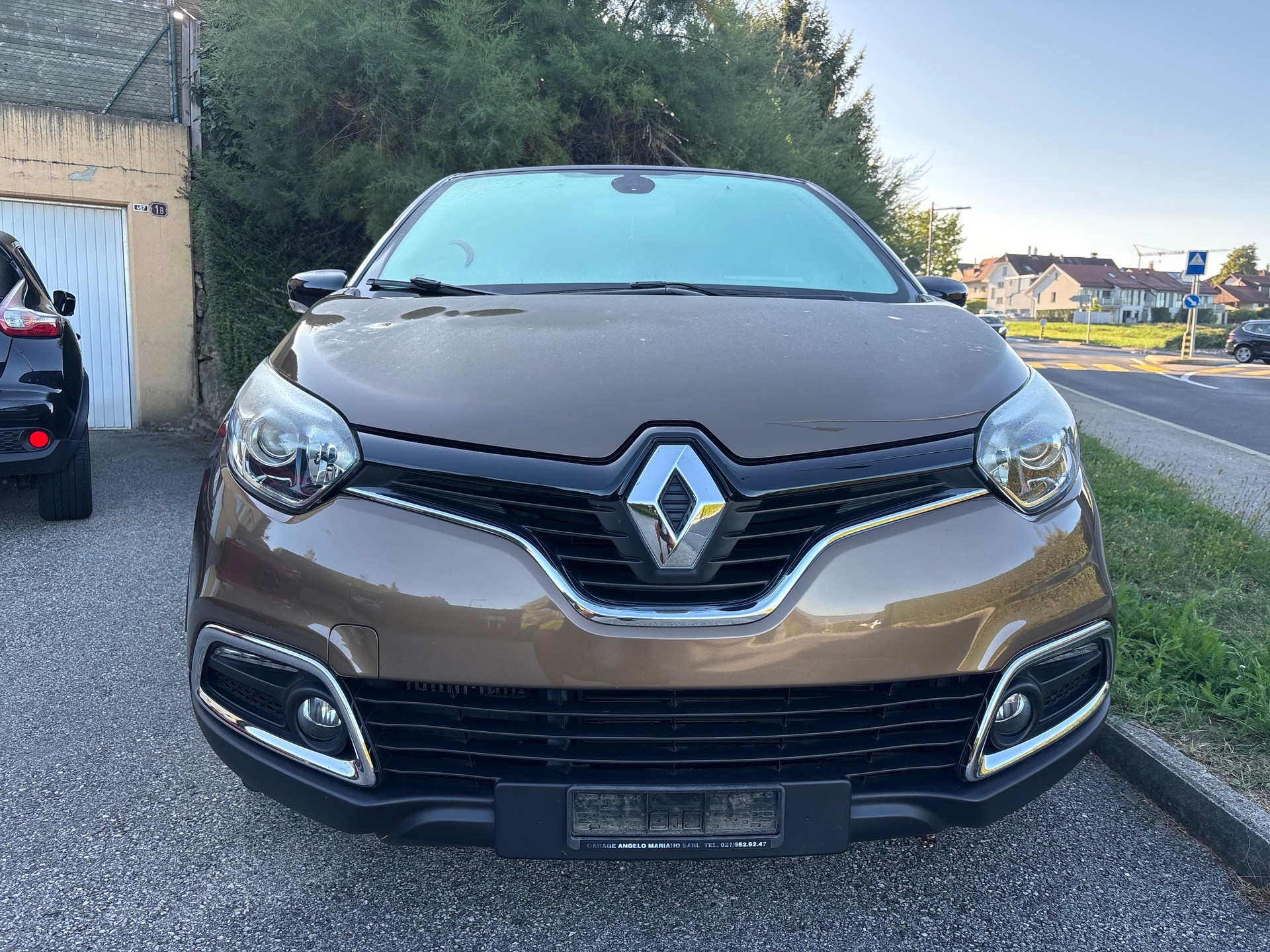RENAULT Captur 1.2 T 16V Iconic EDC-image-0