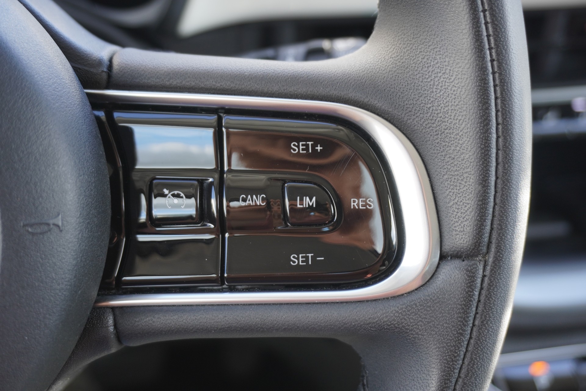 FIAT 500 electric 87 kW Cult-image-24