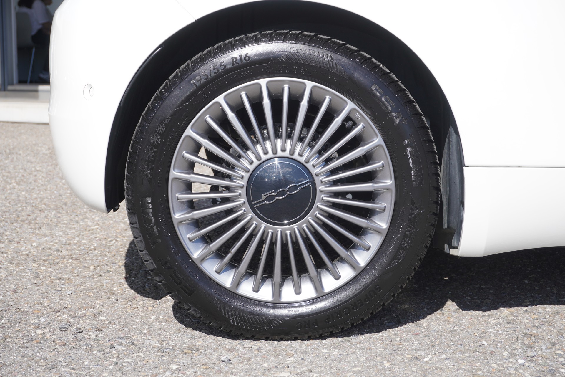 FIAT 500 electric 87 kW Cult-image-8