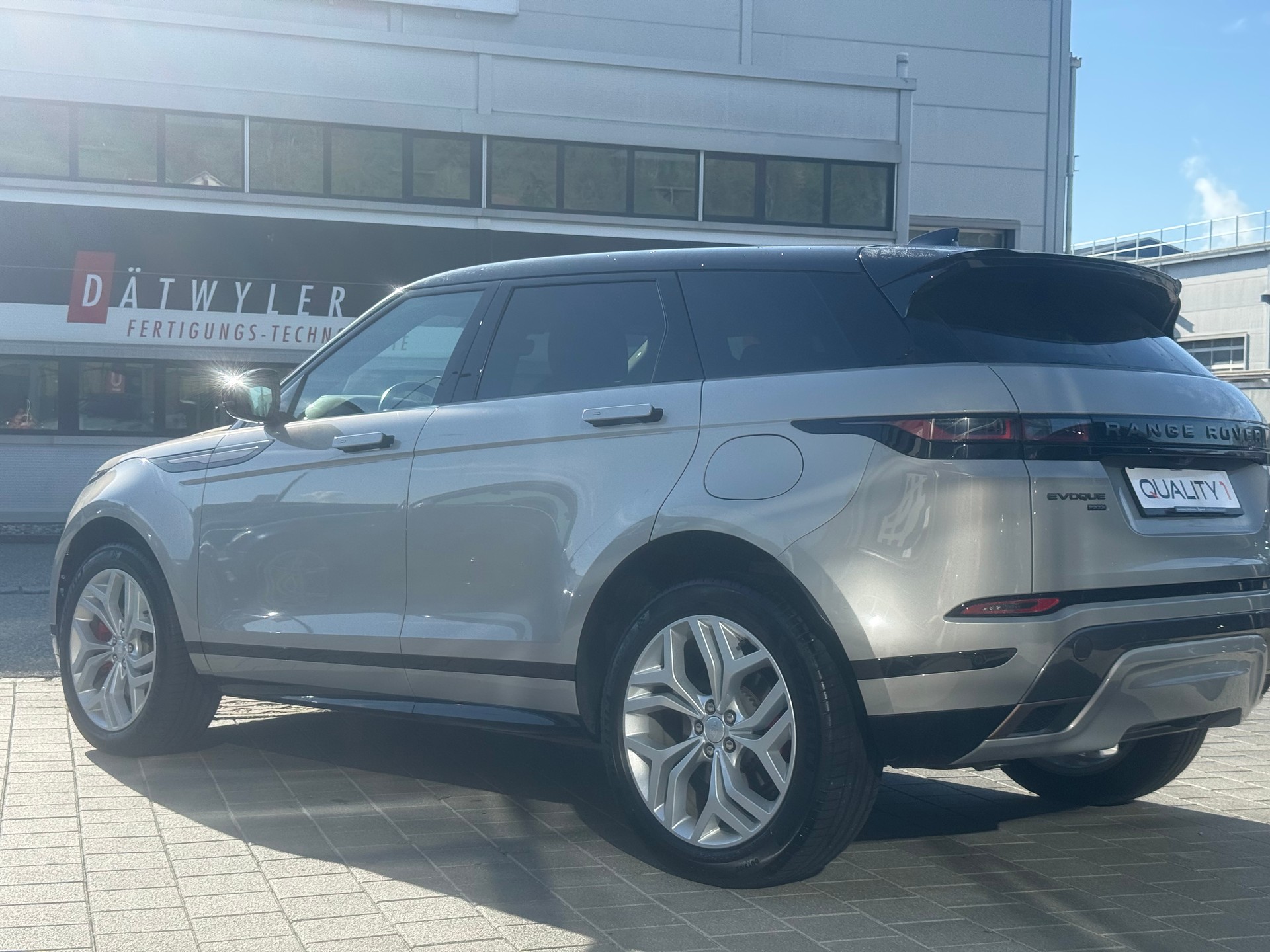LAND ROVER Range Rover Evoque P 300e SE AT8-image-13