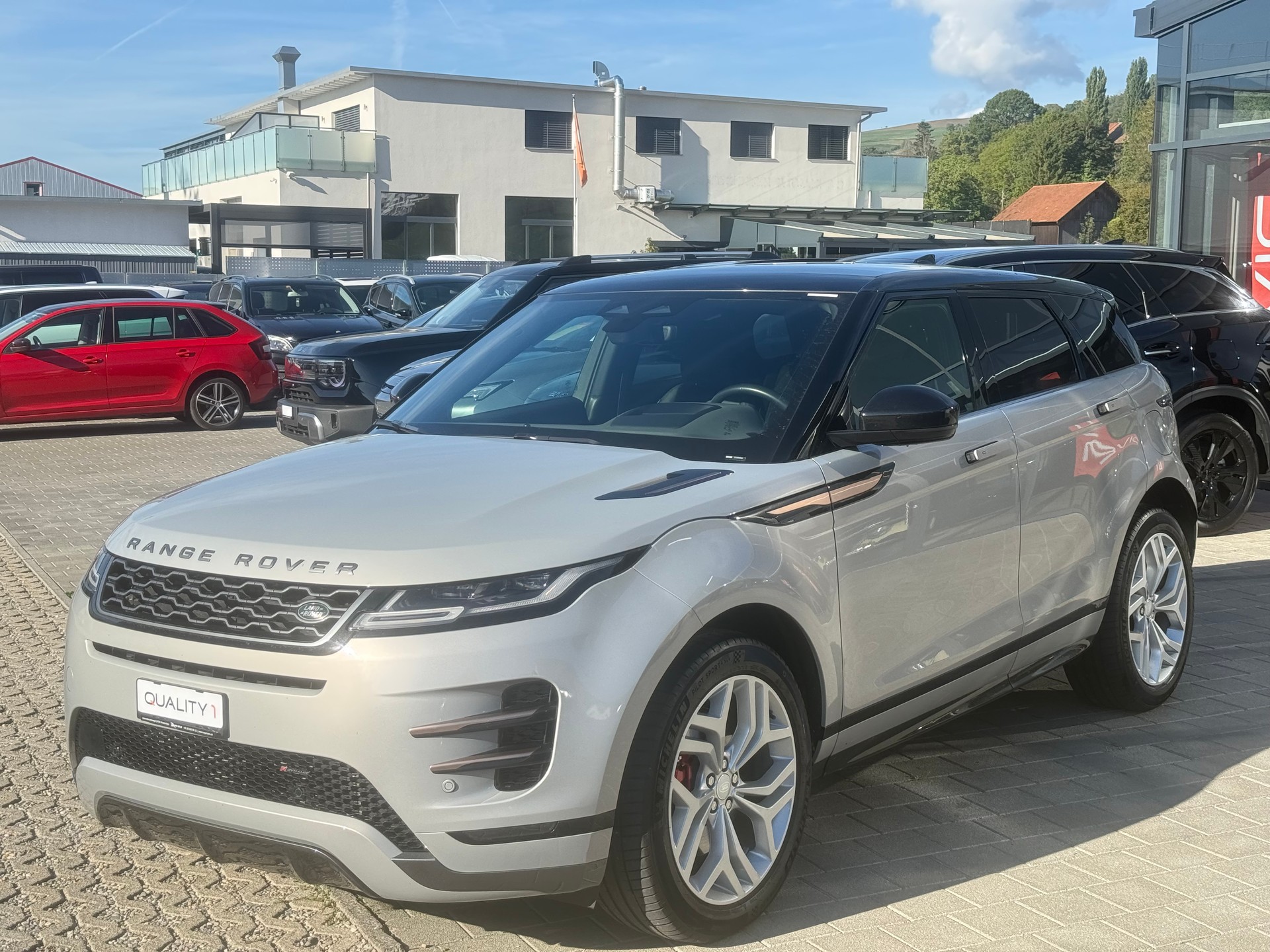 LAND ROVER Range Rover Evoque P 300e SE AT8-image-2