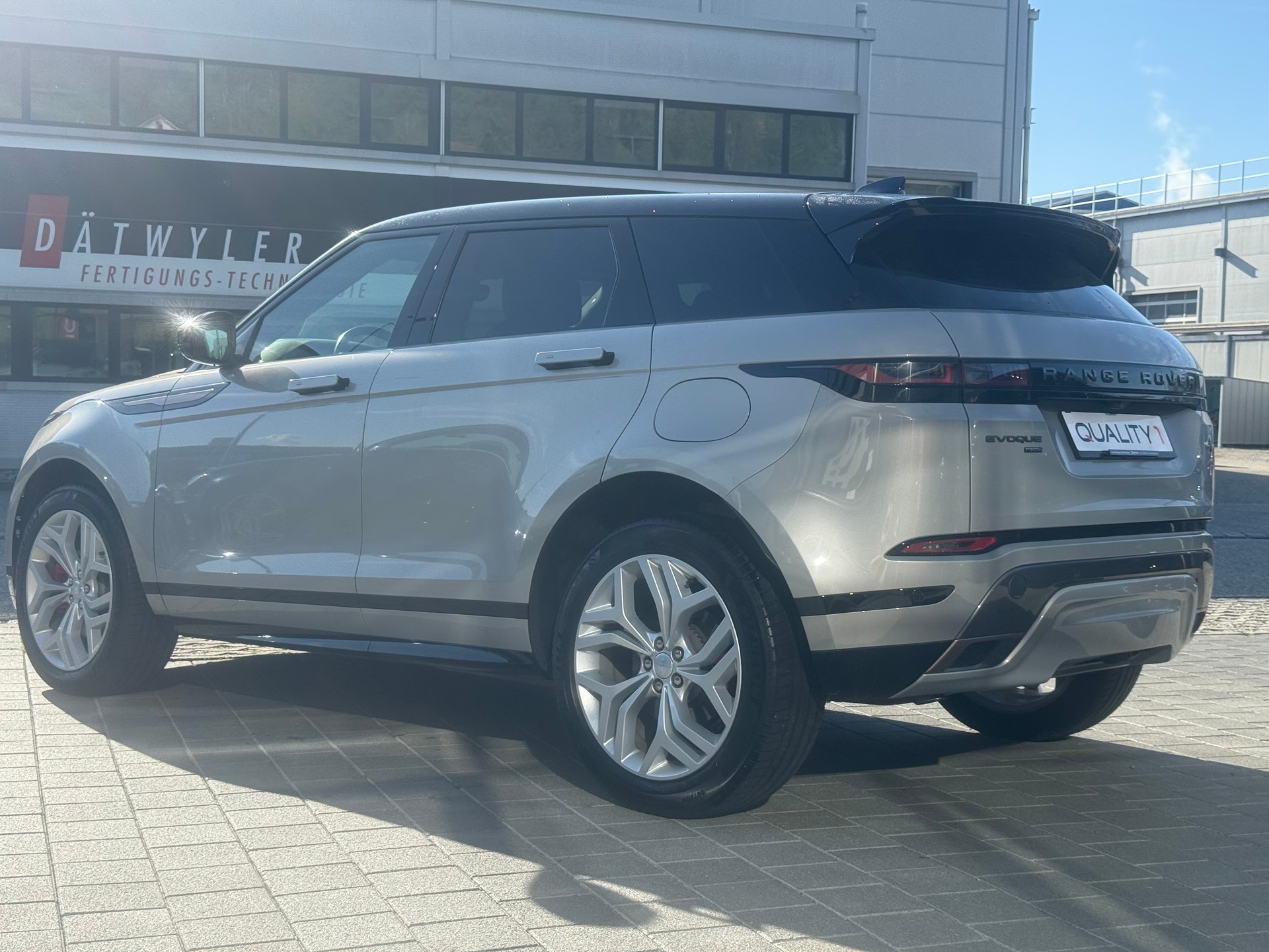 LAND ROVER Range Rover Evoque P 300e SE AT8-image-14
