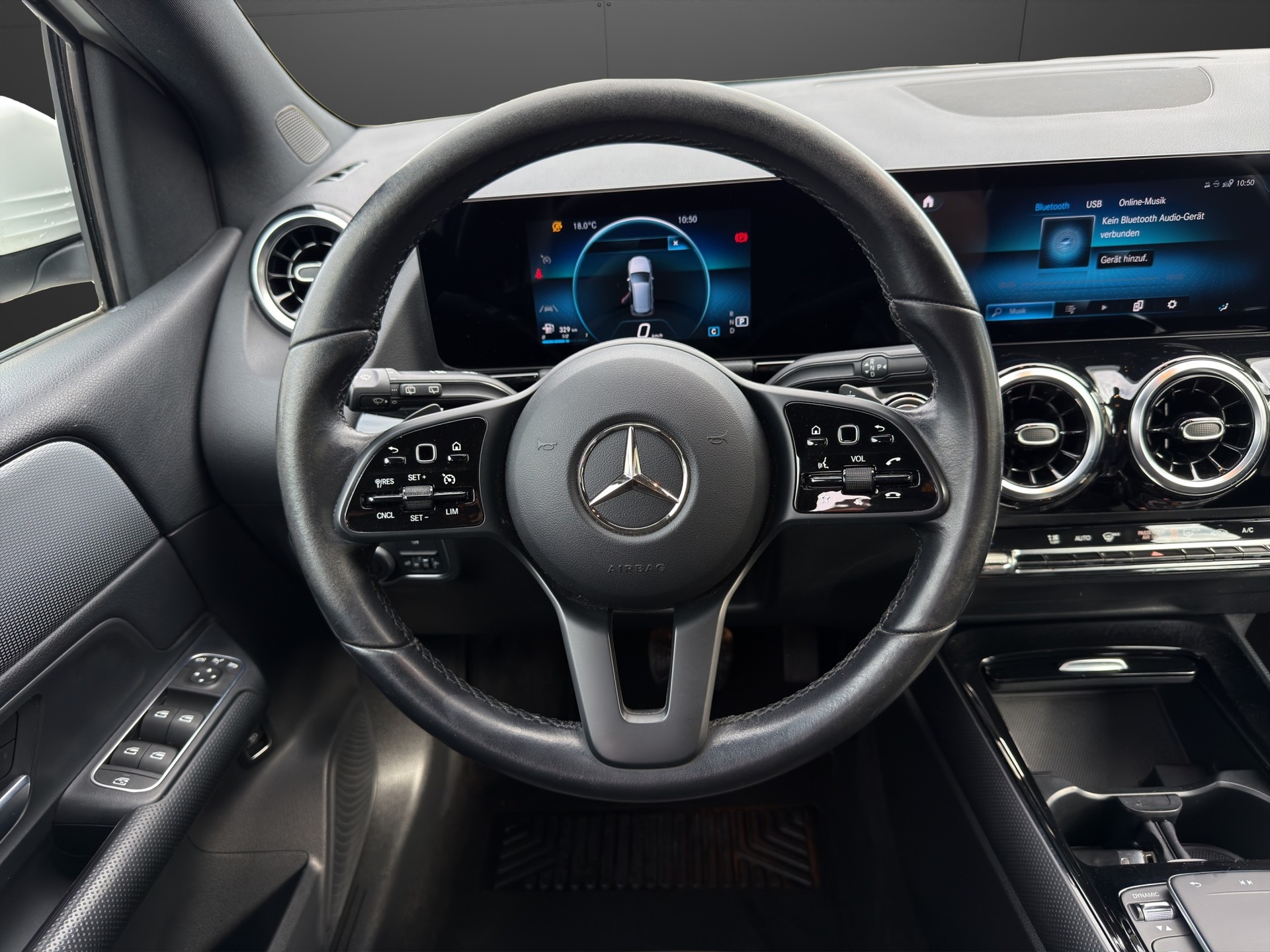 MERCEDES-BENZ B 180 SE Line 7G-DCT-image-11