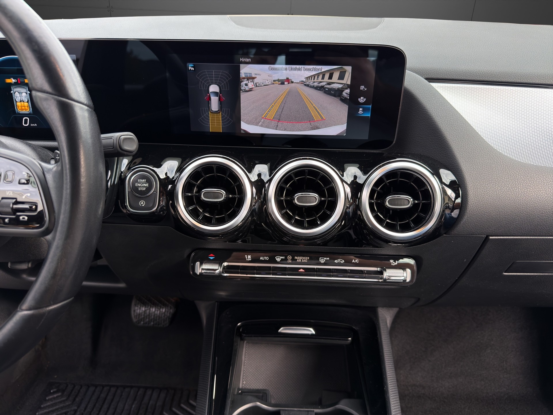 MERCEDES-BENZ B 180 SE Line 7G-DCT-image-15