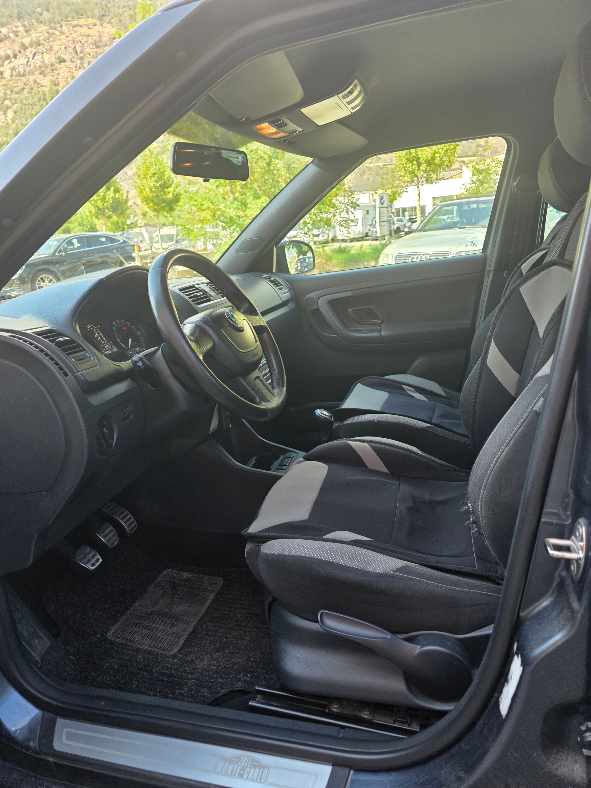 SKODA Fabia 1.2 TSI Elegance-image-11