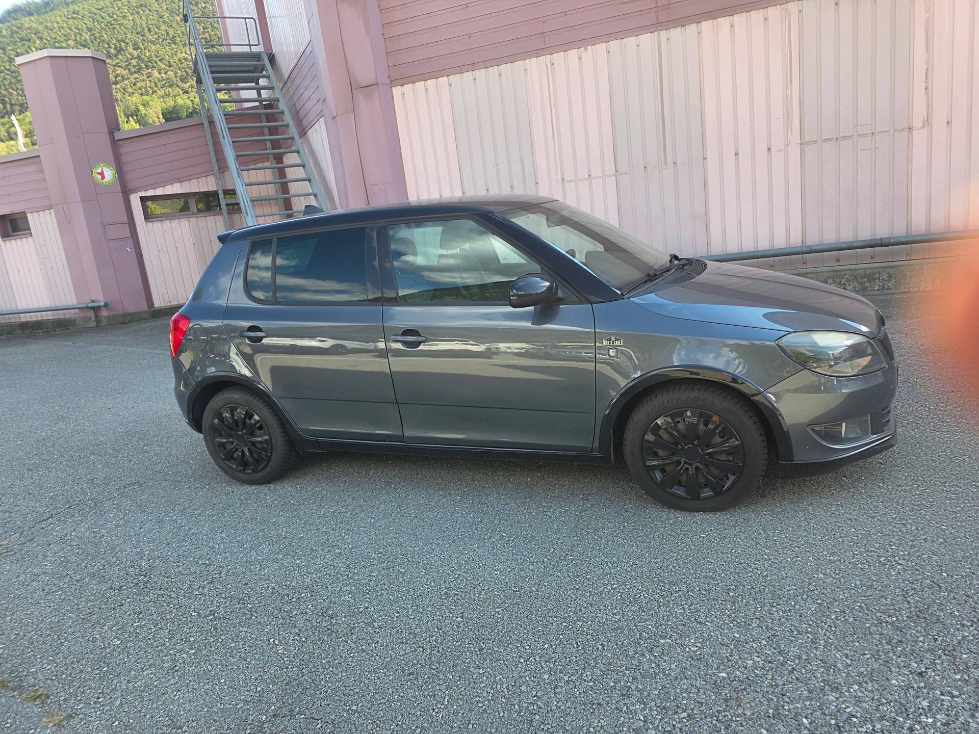 SKODA Fabia 1.2 TSI Elegance-image-3