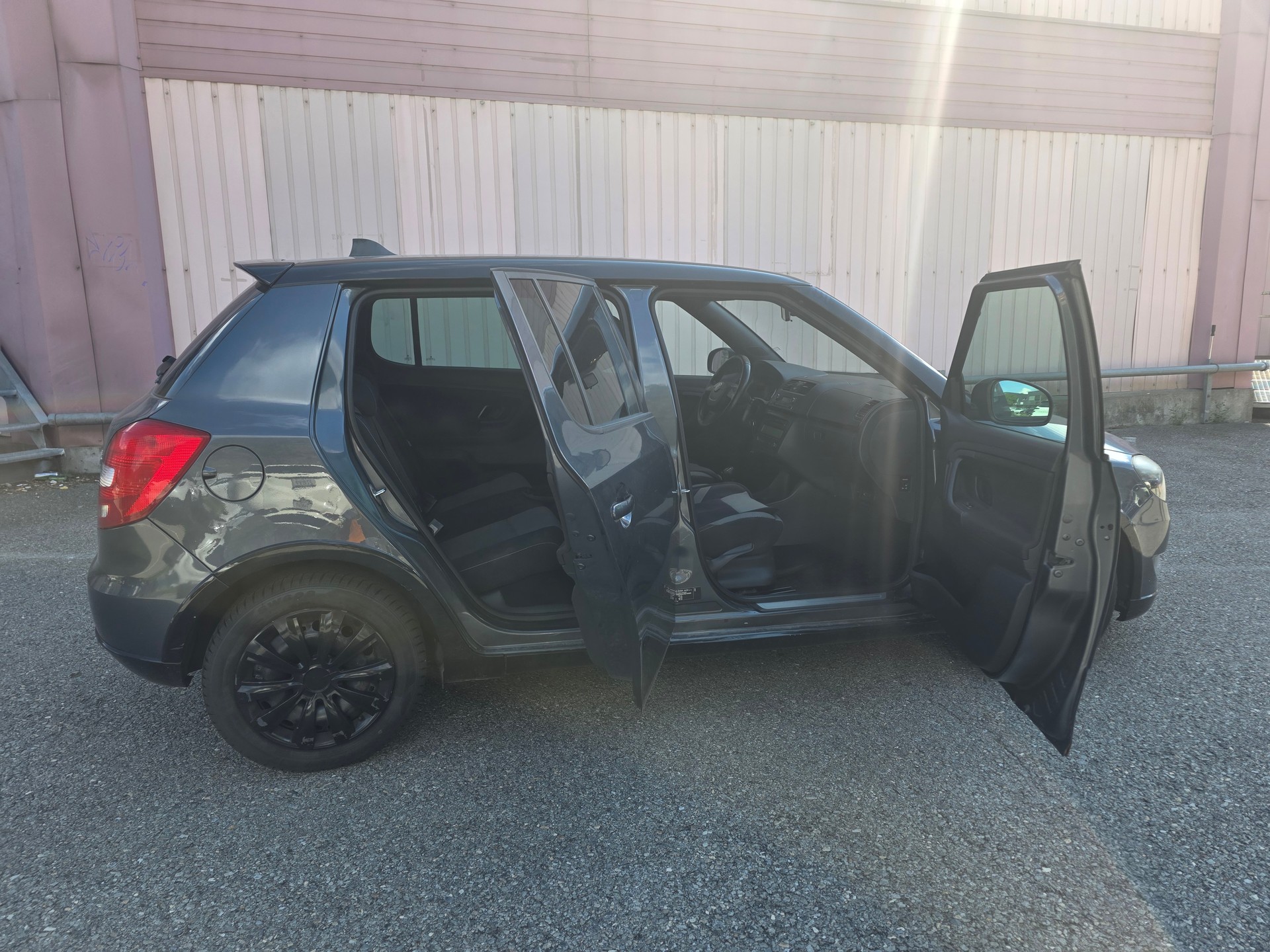 SKODA Fabia 1.2 TSI Elegance-image-8