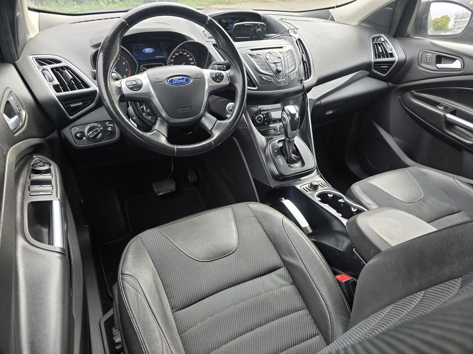 FORD Kuga 1.6 SCTi Carving 4WD Automatic-image-8