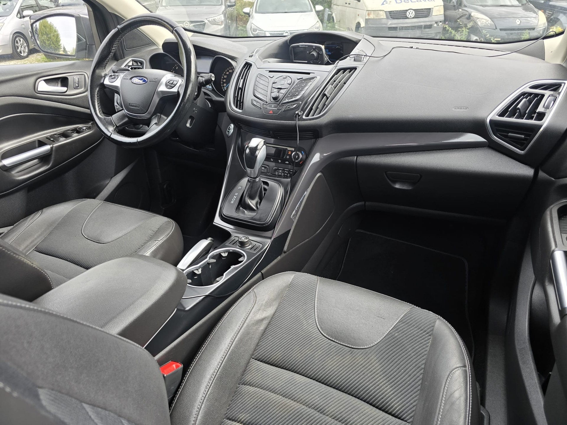 FORD Kuga 1.6 SCTi Carving 4WD Automatic-image-11