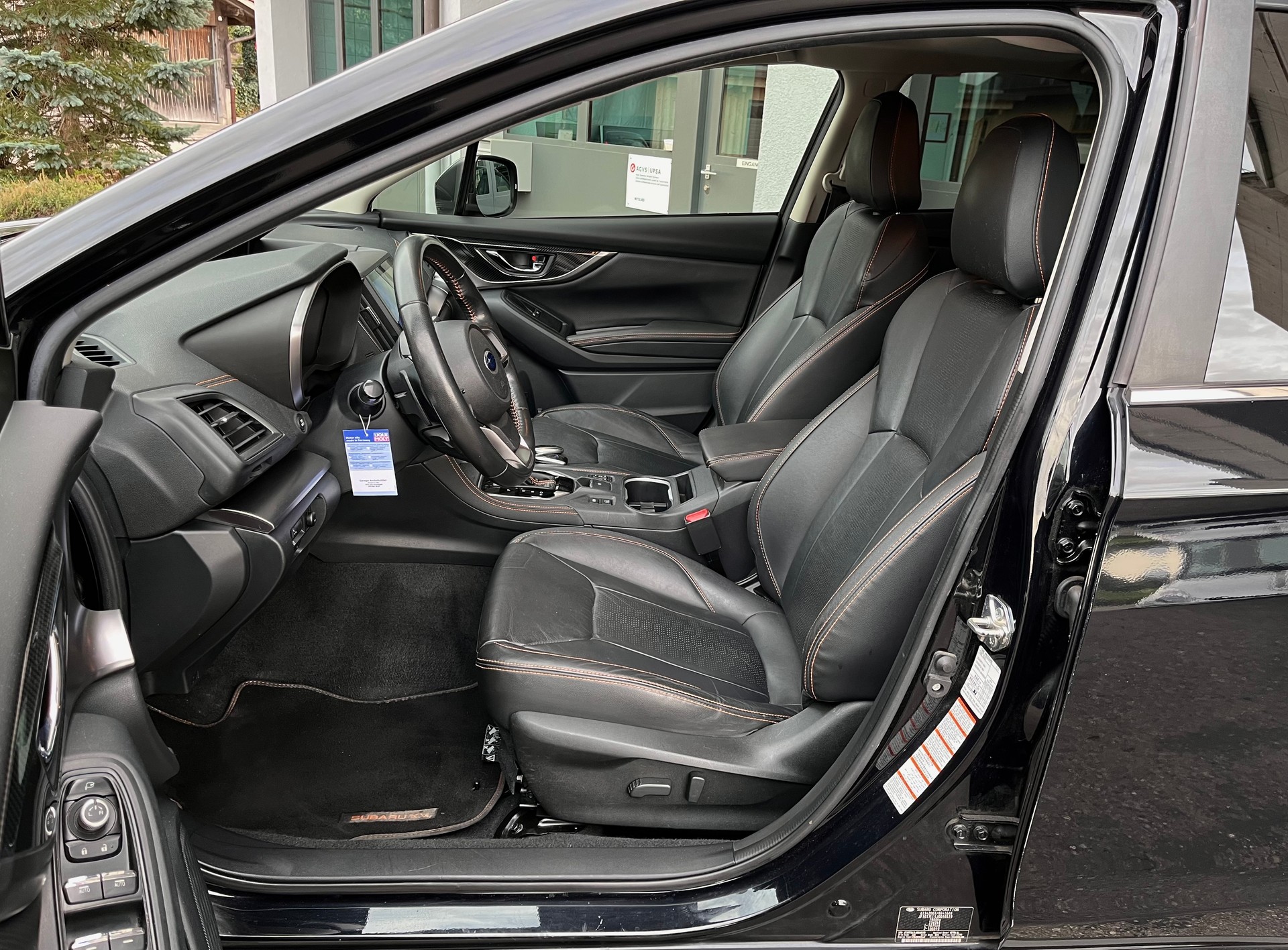 SUBARU XV 2.0 Luxury AWD Lineartronic-image-9