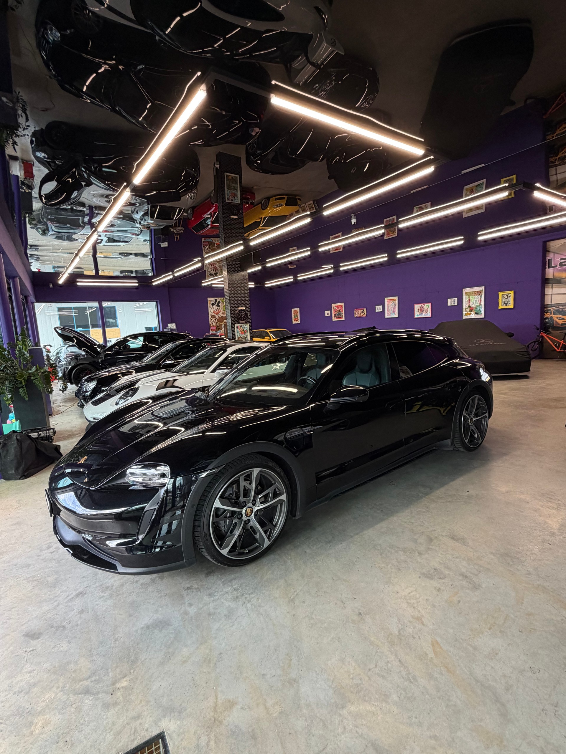 PORSCHE Taycan 4 Cross Turismo