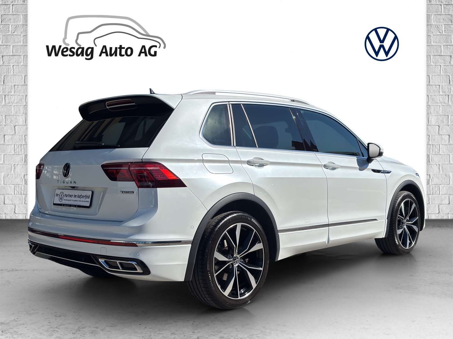 VW Tiguan 2.0TSI R-Line 4Motion DSG-image-2
