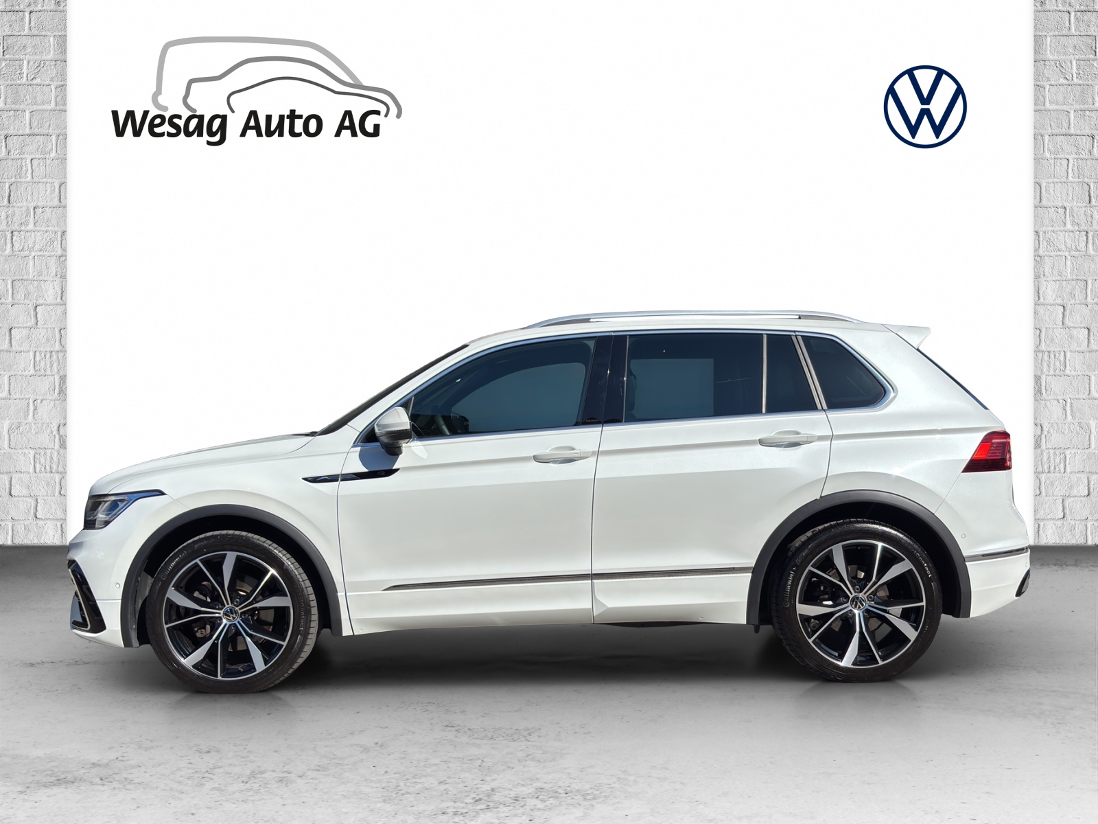 VW Tiguan 2.0TSI R-Line 4Motion DSG-image-5
