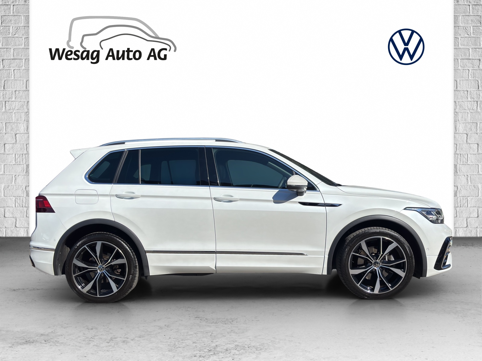 VW Tiguan 2.0TSI R-Line 4Motion DSG-image-1