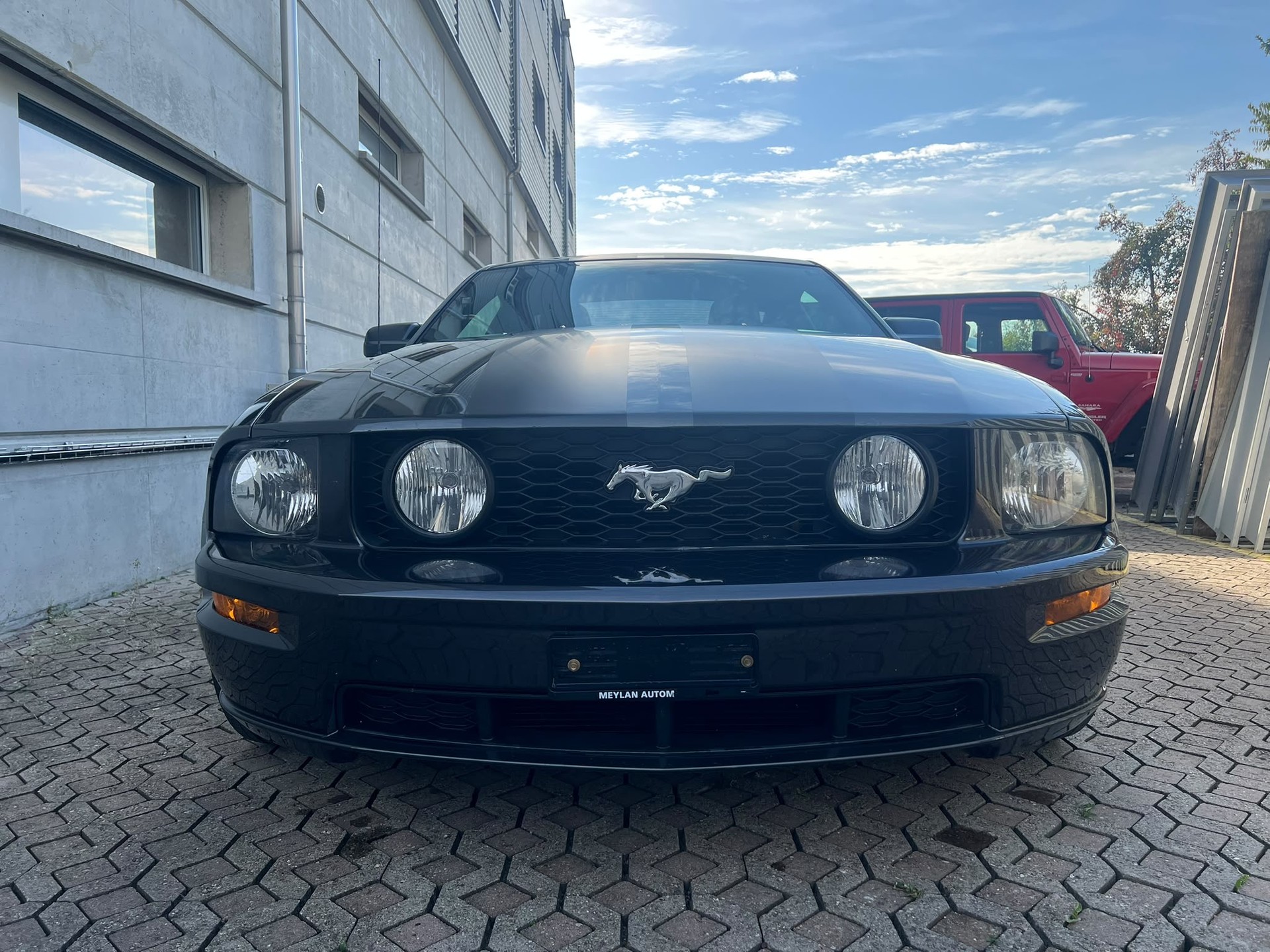 FORD MUSTANG GT-image-2