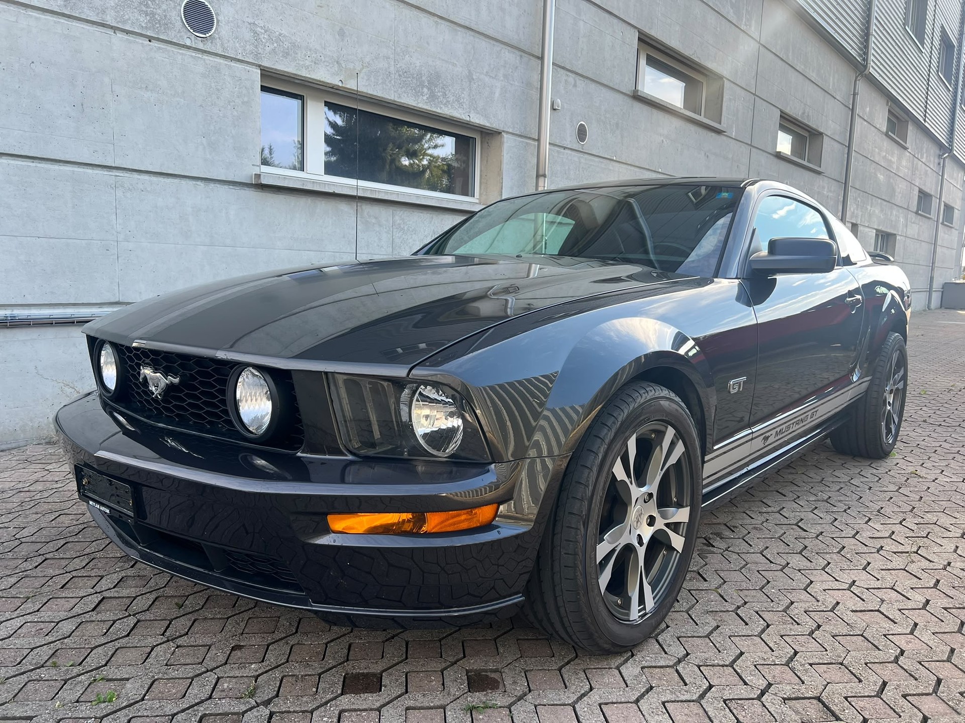 FORD MUSTANG GT-image-1