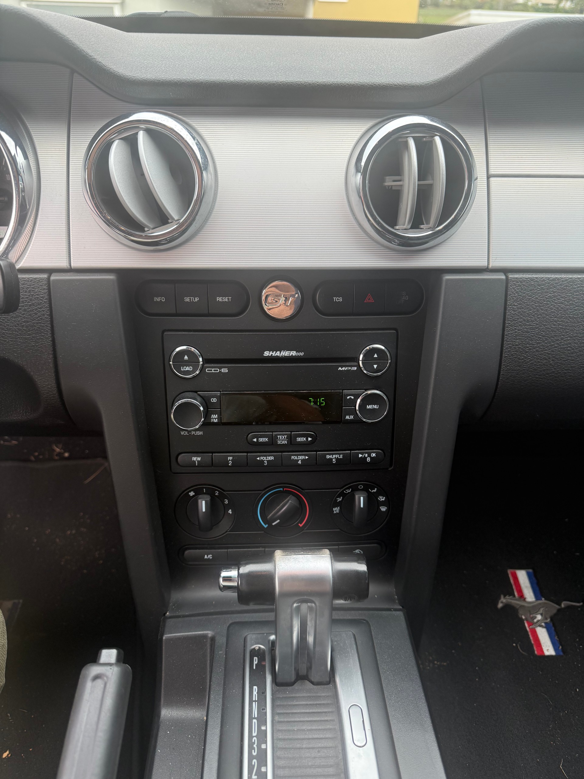 FORD MUSTANG GT-image-9