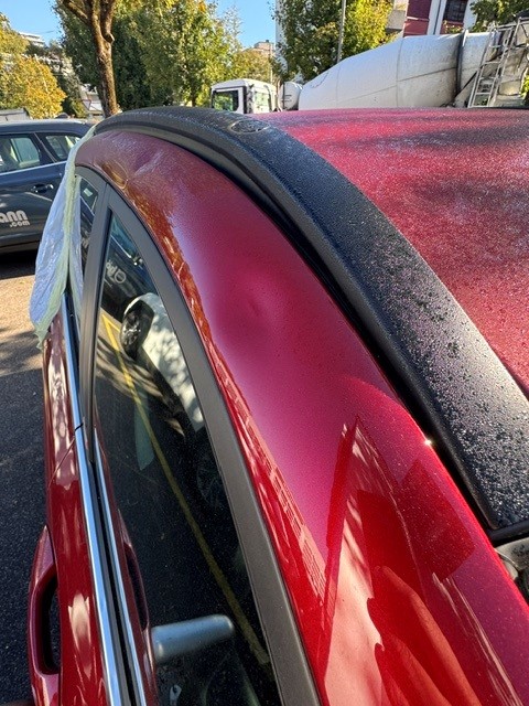 HYUNDAI Kona EV 65.4 kWh Amplia-image-5