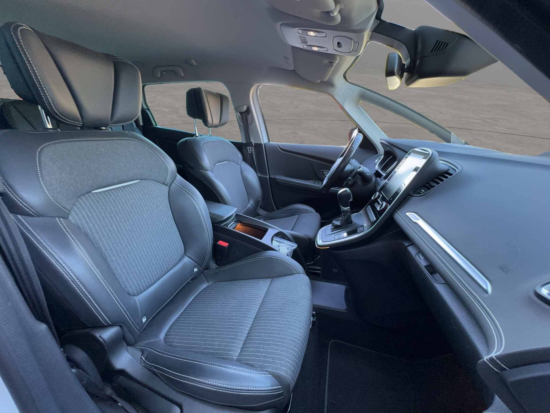 RENAULT Grand Scénic 1.3 16V Turbo Intens EDC **Frisch Ab MFK und Service**Garantie 12 Monate**Rückfahrkamera**-image-15