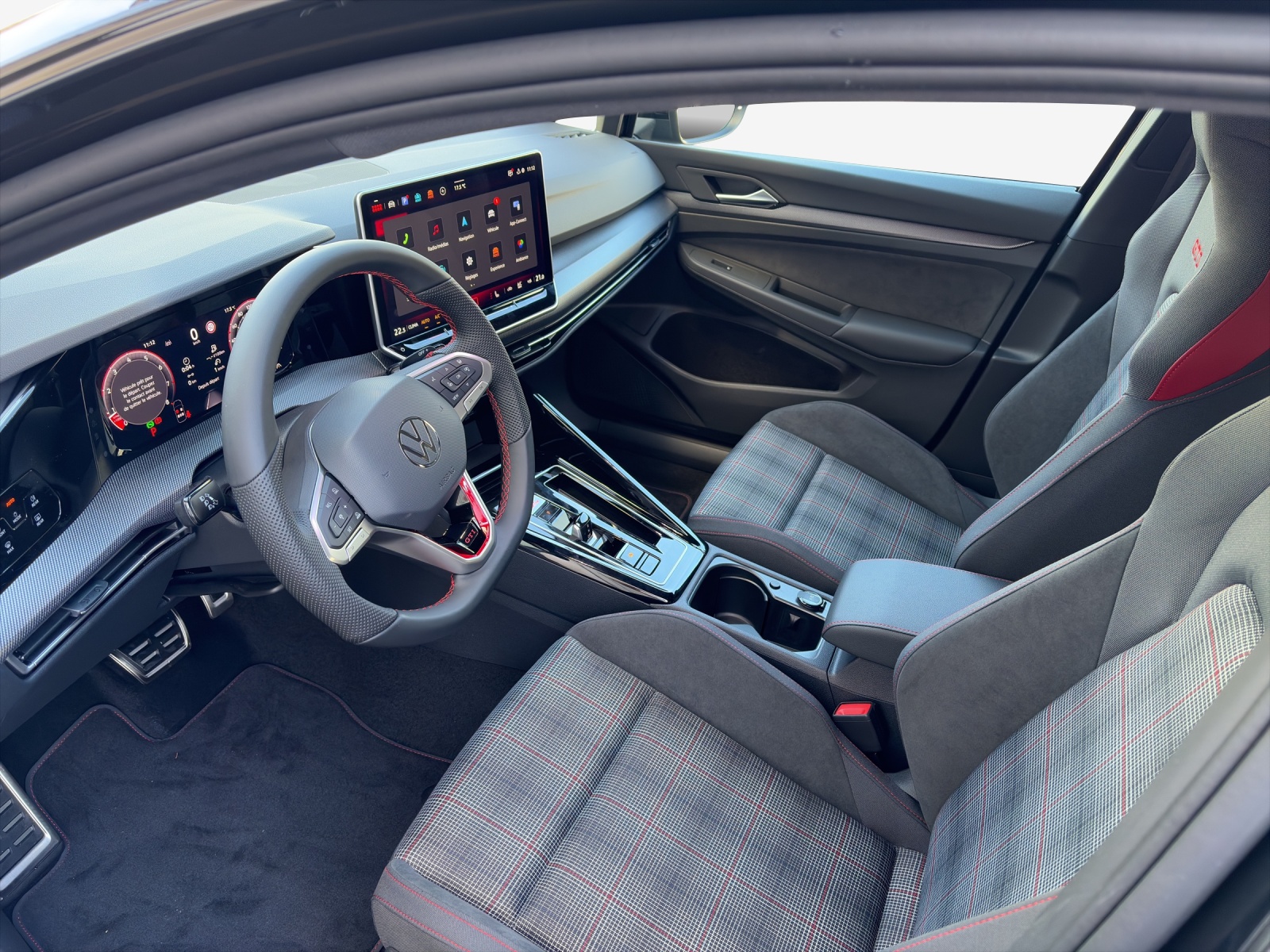 VW Golf 2.0 TSI GTI DSG-image-7