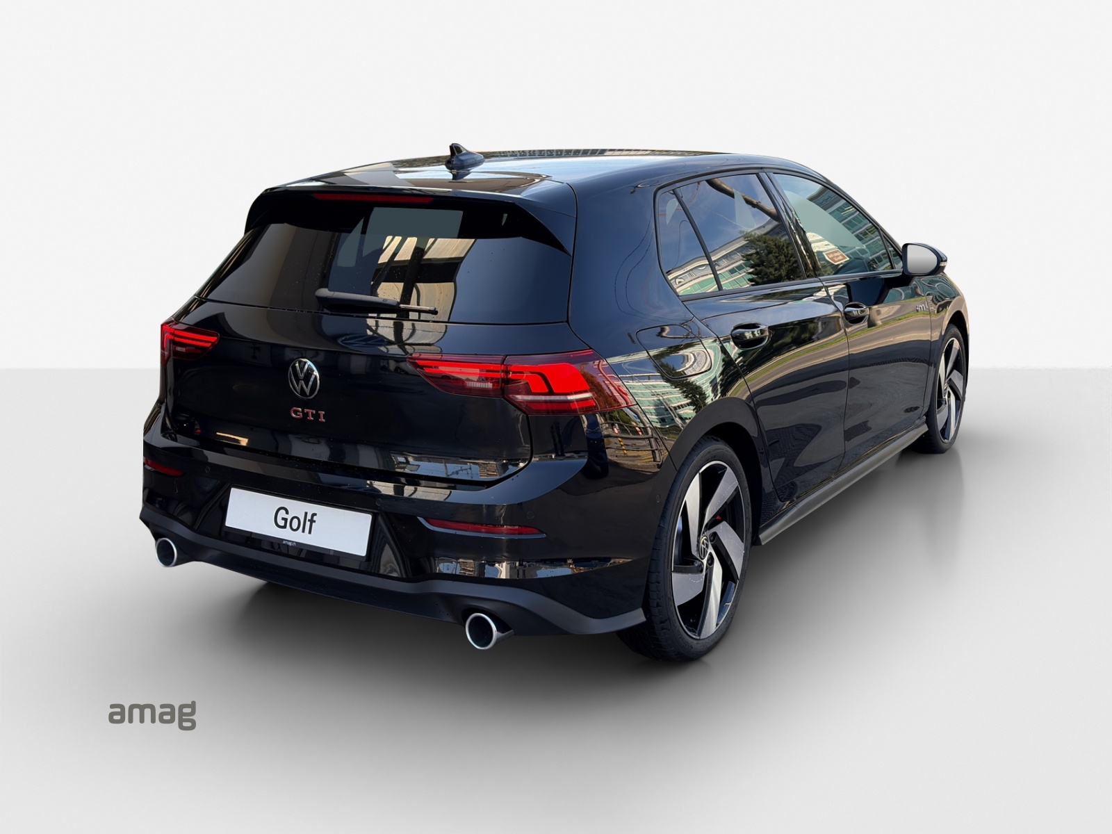 VW Golf 2.0 TSI GTI DSG-image-4