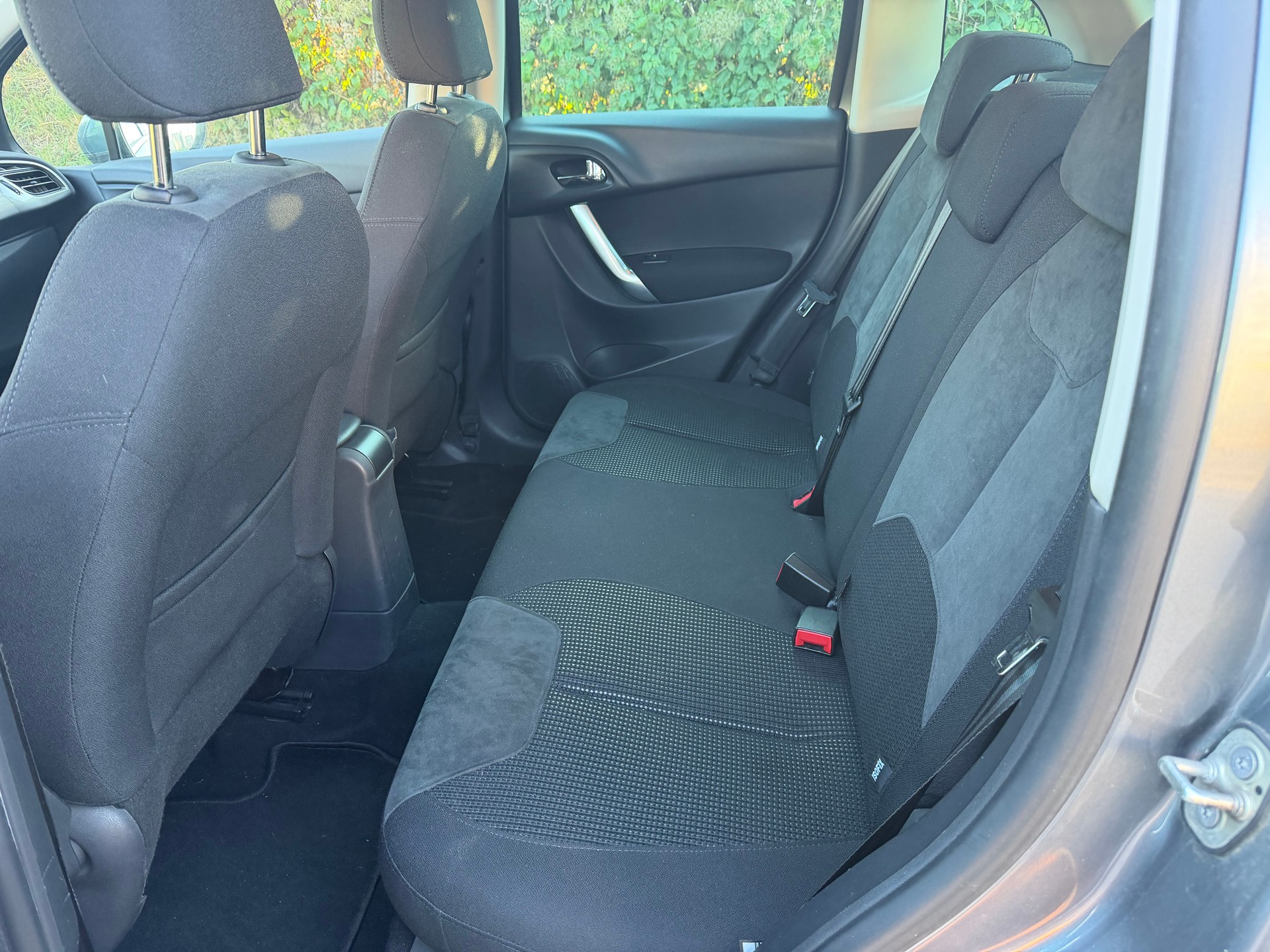 CITROEN C3 1.6i 16V Exclusive-image-8