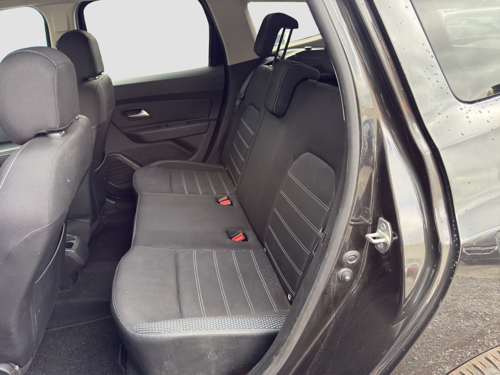 DACIA Duster TCe 125 Comfort 4x4-image-9