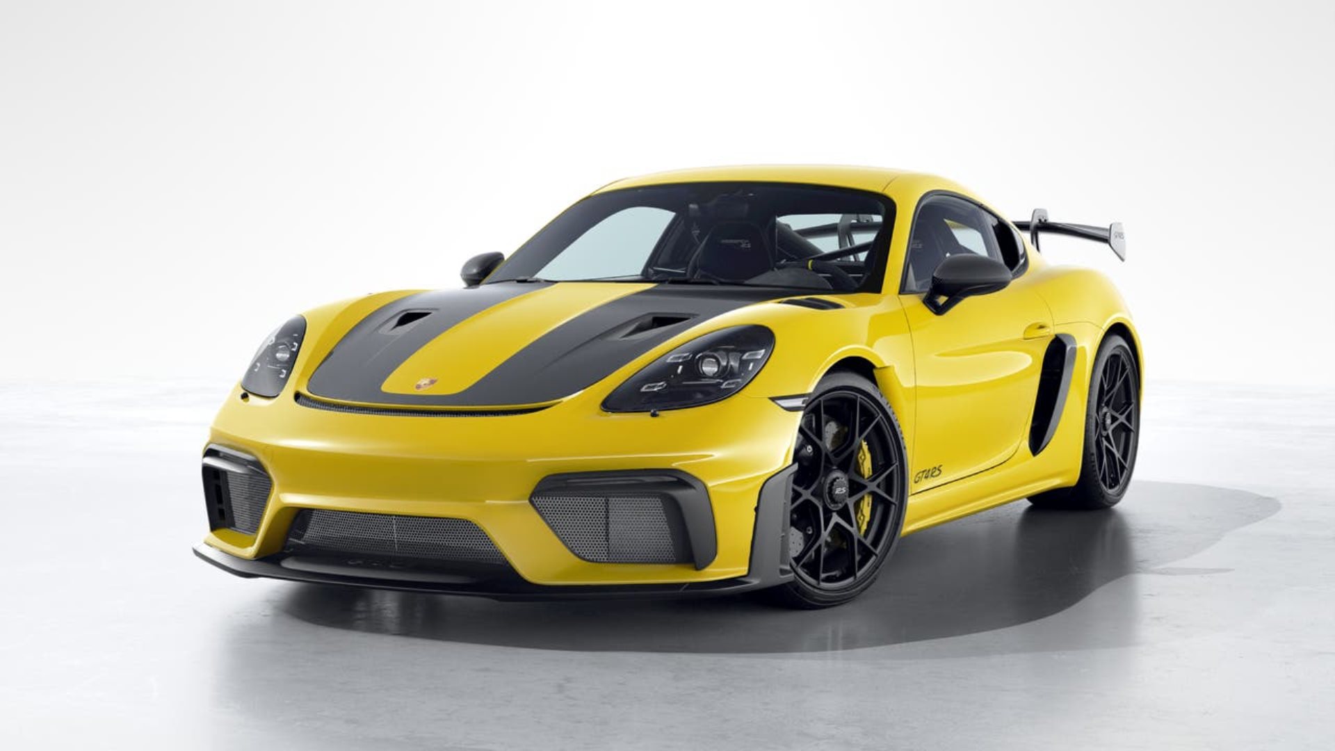 PORSCHE 718 Cayman GT4 RS-image-0