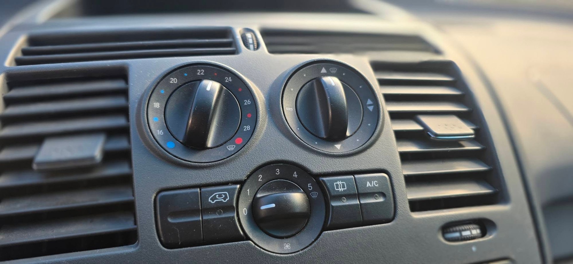 MERCEDES-BENZ Vito 113 CDI Blue Efficiency-image-13