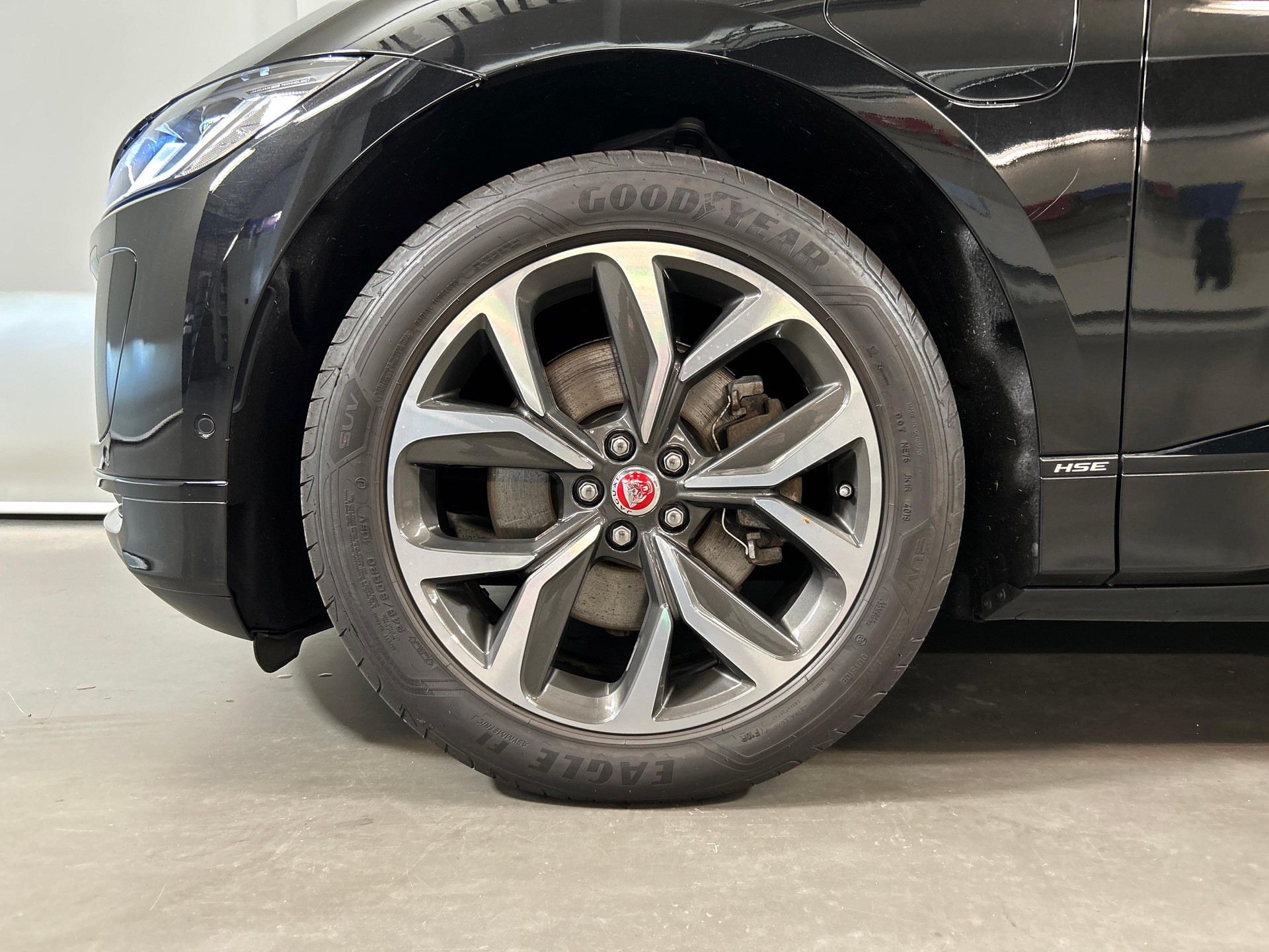 JAGUAR I-Pace EV400 HSE AWD-image-12