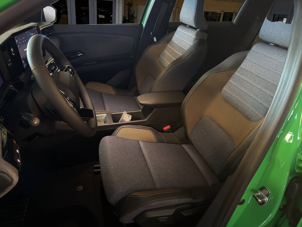 RENAULT R5 E-Tech Comfort Range techno-image-6