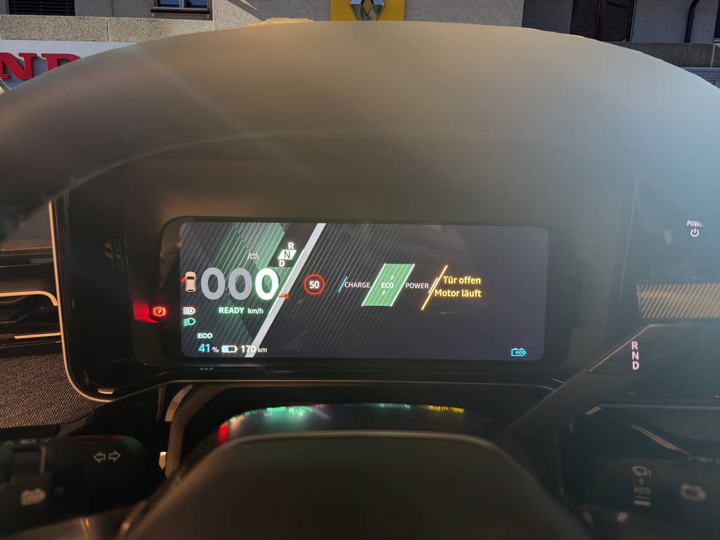RENAULT R5 E-Tech Comfort Range techno-image-8