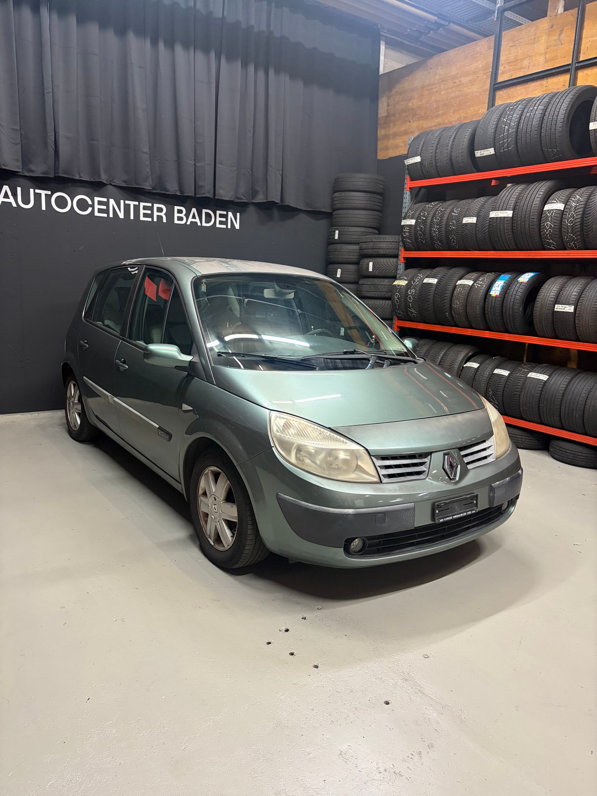 RENAULT Scénic 2.0 16V Expression-image-1